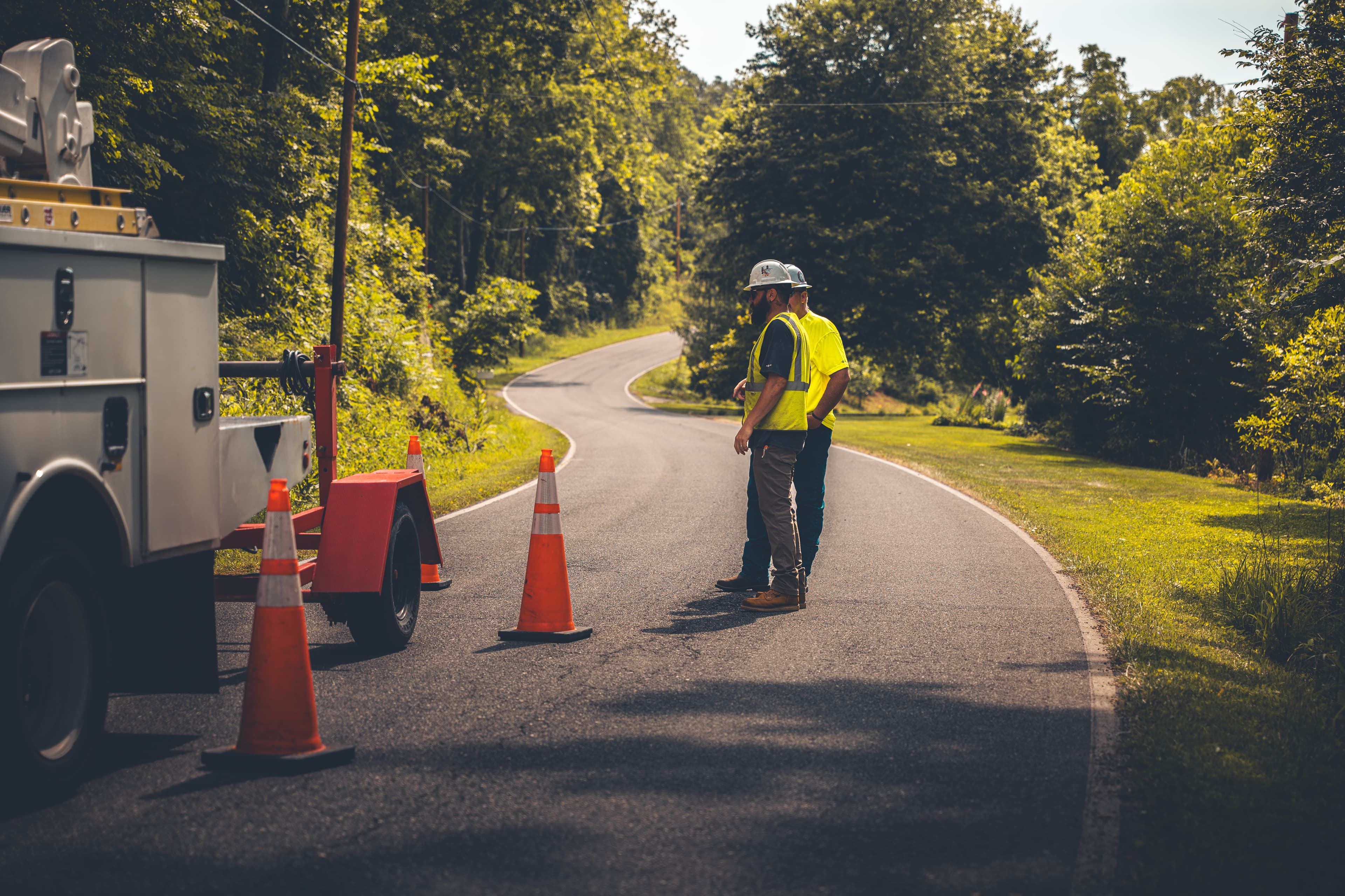 Fiber crew field operations on rural Kentucky job site